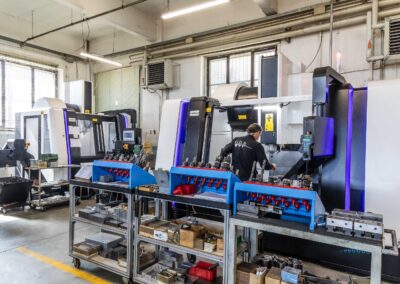 Reparto fresatura CNC dell'officina meccanica G.D.R.